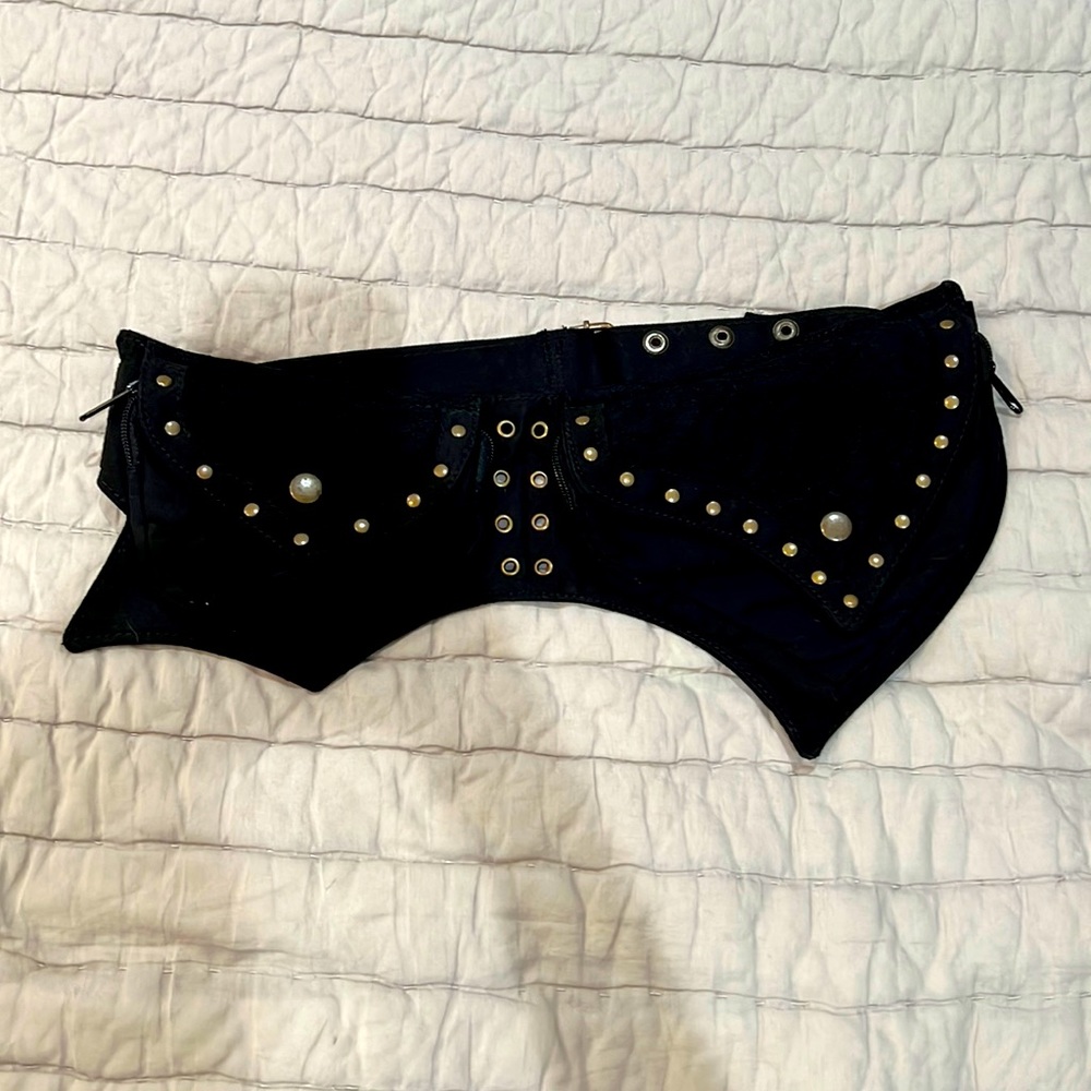 Belt bag, fabric. Small. Black. 4 pockets